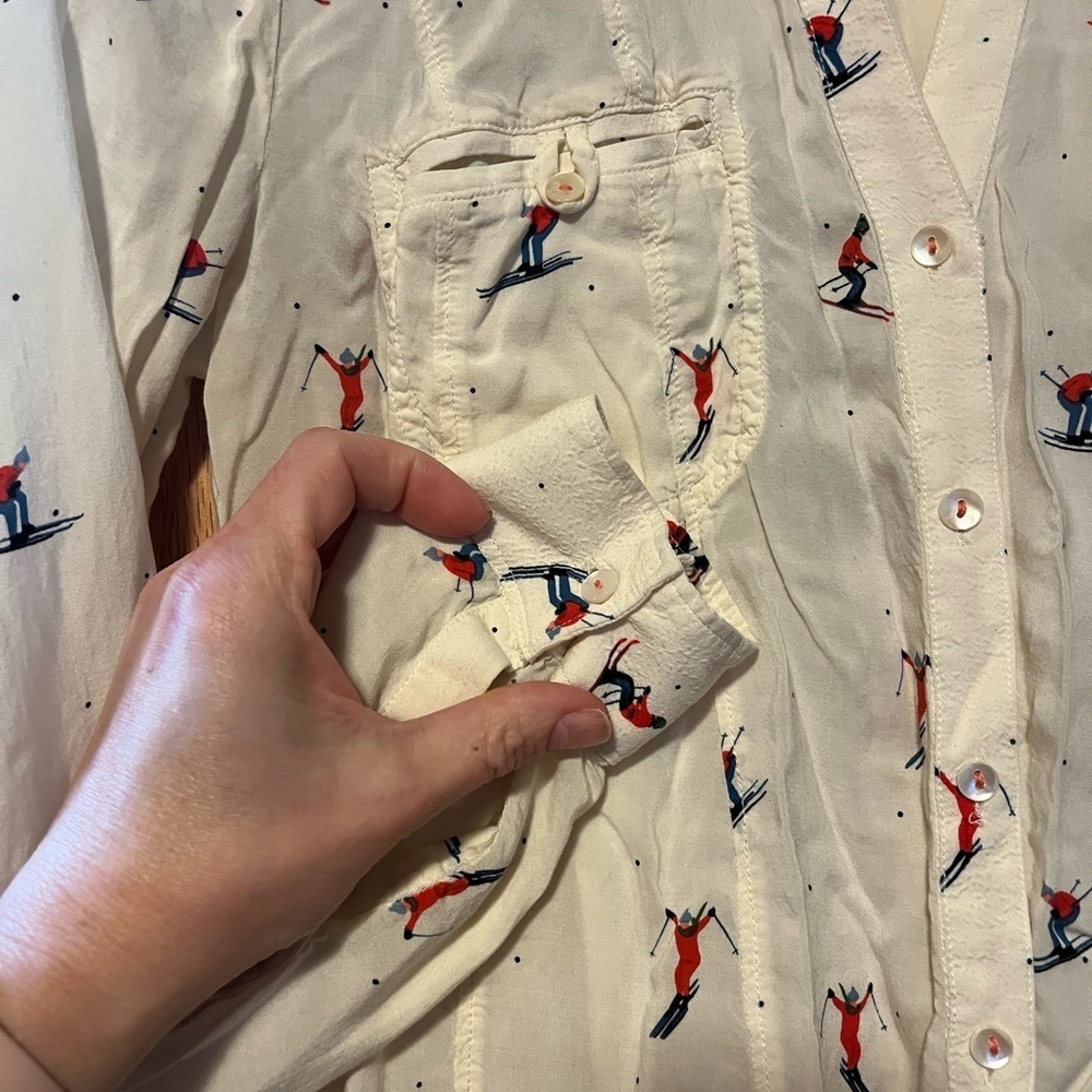 Maeve White Shirt with Red and Blue Skiers - Picture 6 of 15
